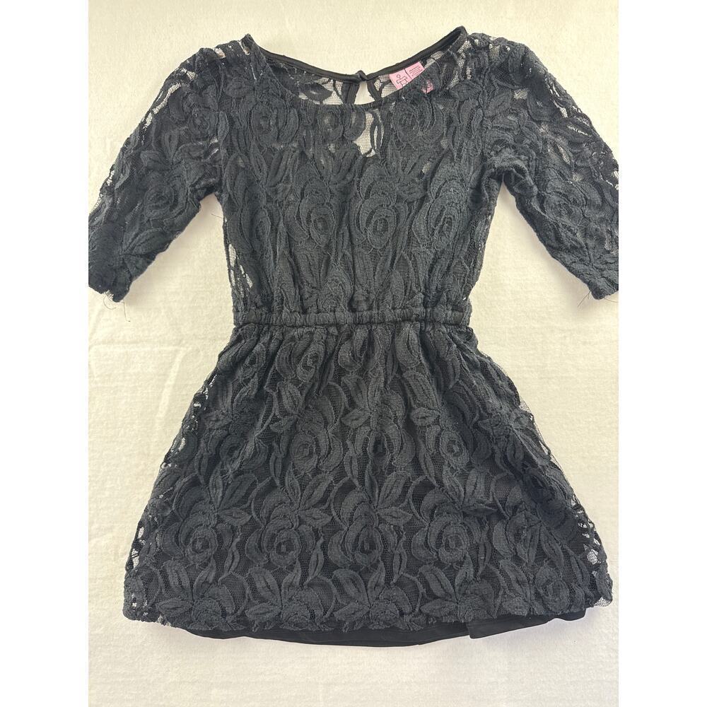 Womenโs Love on a Hanger Sheer Lace Black Maxi Dress Sz M